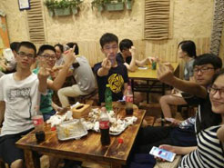 和乐镇烧烤加盟,学烧烤技术,开烧烤店多少钱疯狂烤翅加盟